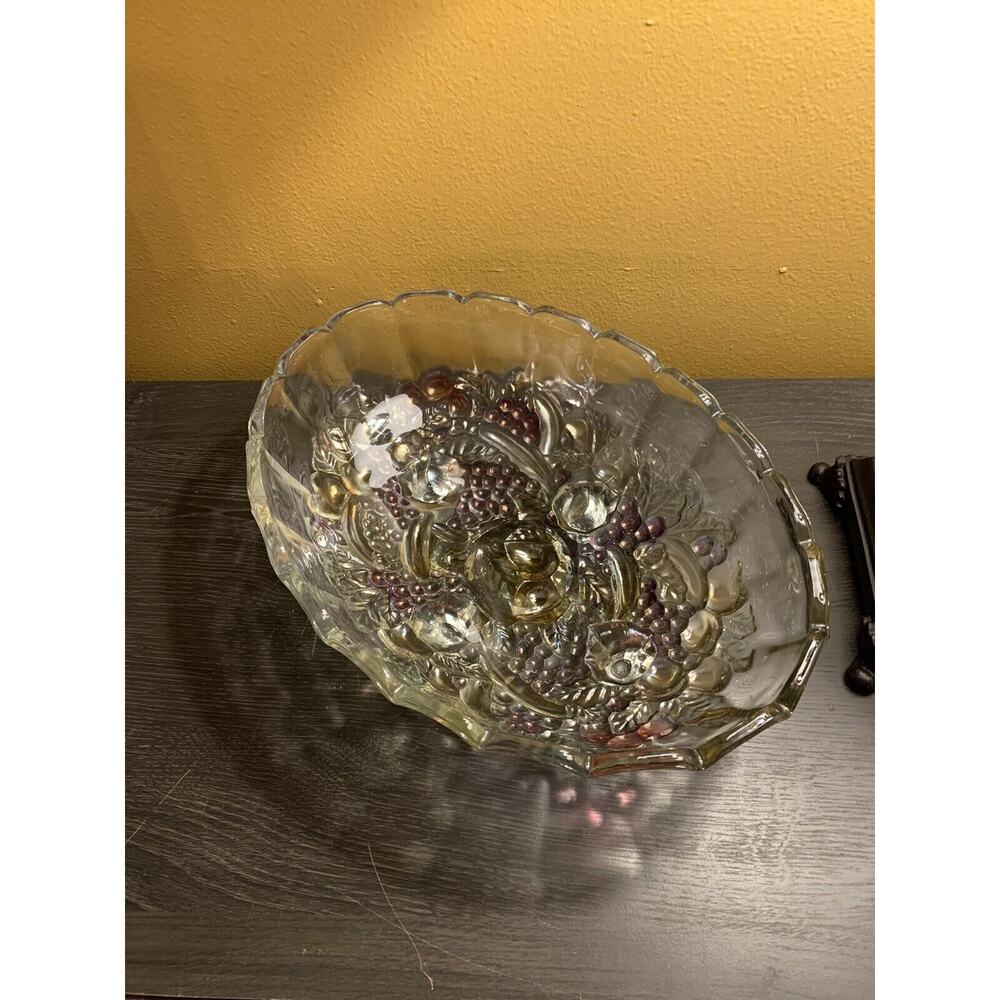 Vintage Indiana Glass Clear Footed Fruit/Salad Oval Iridesent Bowl Grape‎ Color